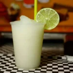 Suco de limão frapé